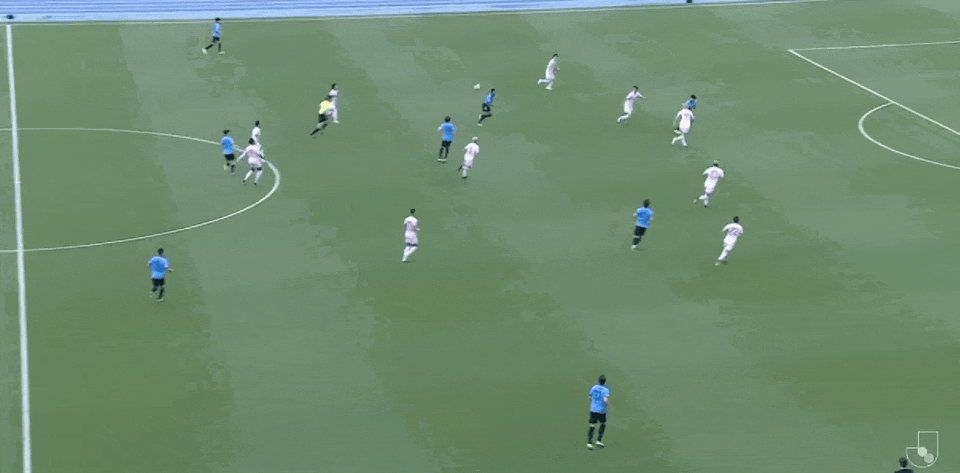 ⚽日职联半场:高井幸大头球造险,川崎前锋暂0-0大阪樱花